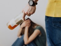 Reducción de riesgos asociados al consumo de drogas Reducción de riesgos asociados al consumo de drogas